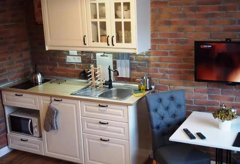 Majatalo Penzion V Peřině