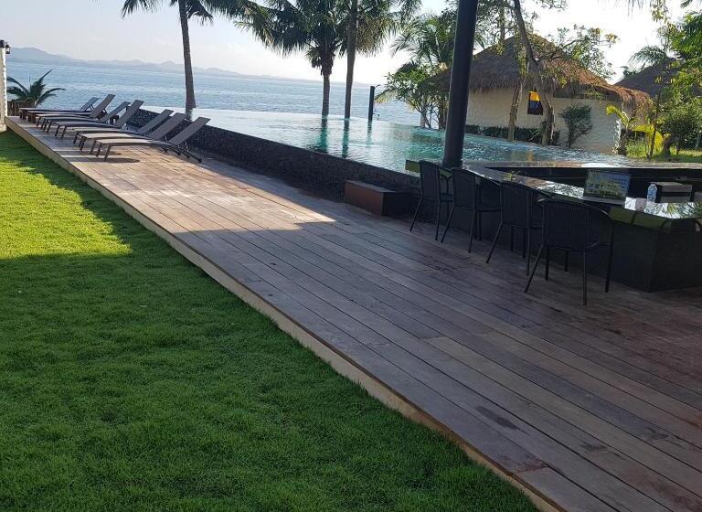 Sunrise Beach Resort