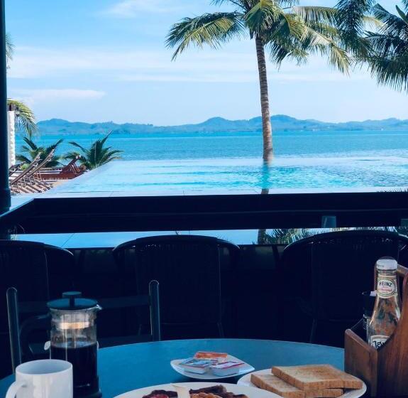 Sunrise Beach Resort