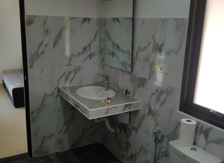 Sunrise Beach Resort