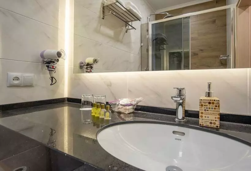 هتل Boomerang Boutique