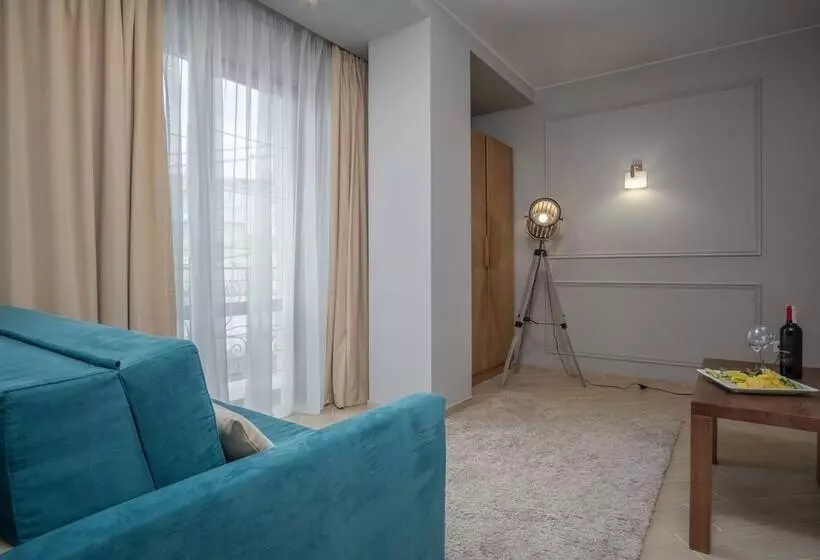 هتل Boomerang Boutique