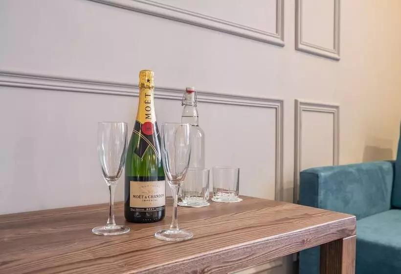 هتل Boomerang Boutique