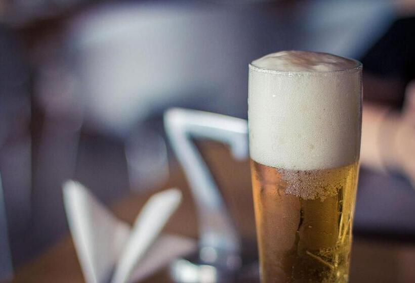 ペンション Broadwater River Estate