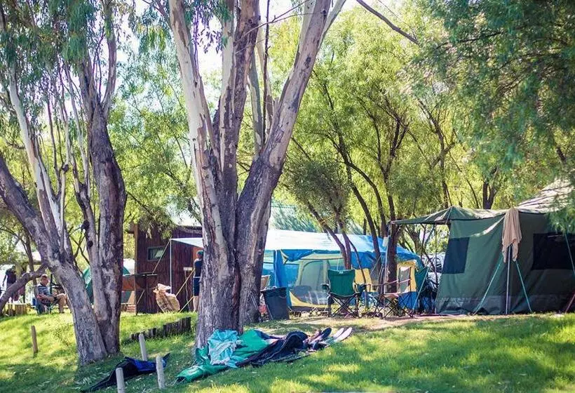 Majatalo Broadwater River Estate