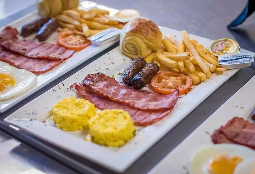 Majatalo Broadwater River Estate