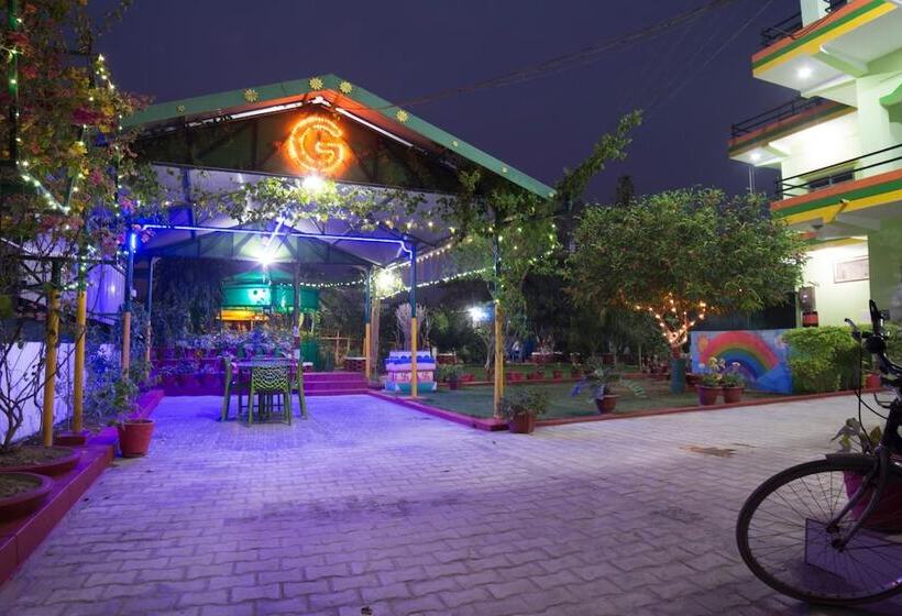 پانسیون Galaxy Guest House