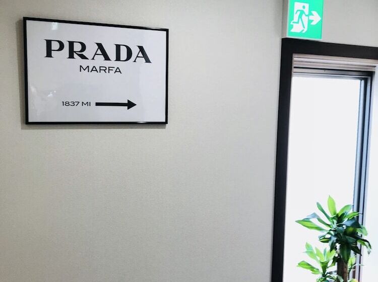 ペンション One Hostel Himeji