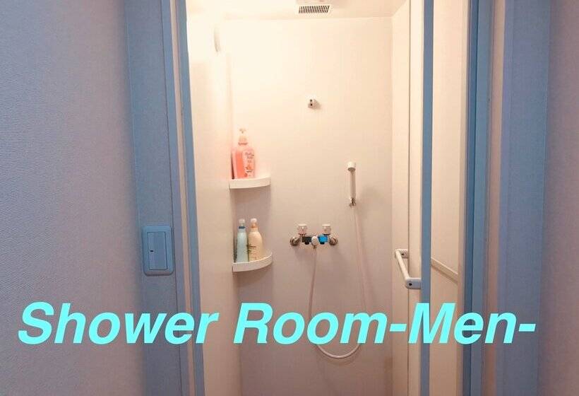 ペンション One Hostel Himeji