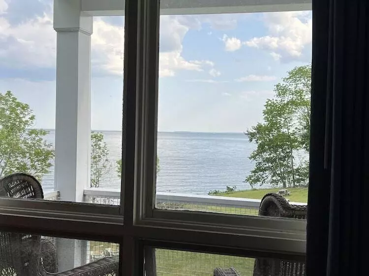 هاستل High Tide Inn On The Ocean, Motel And Cottages