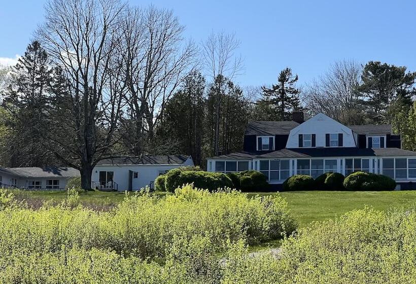فندق صغير High Tide Inn On The Ocean, Motel And Cottages