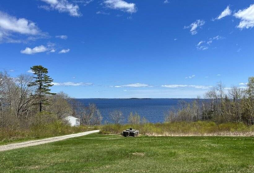 فندق صغير High Tide Inn On The Ocean, Motel And Cottages