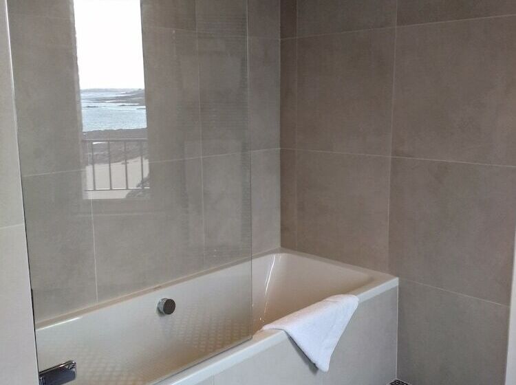 Отель Le Nessay