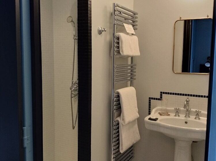 Отель Le Nessay