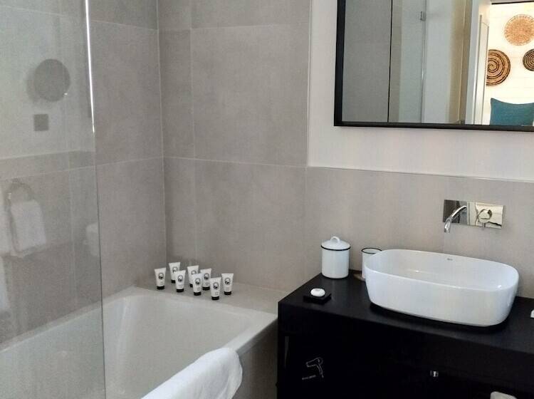 Отель Le Nessay