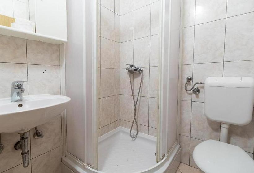 پانسیون Villa Suzana