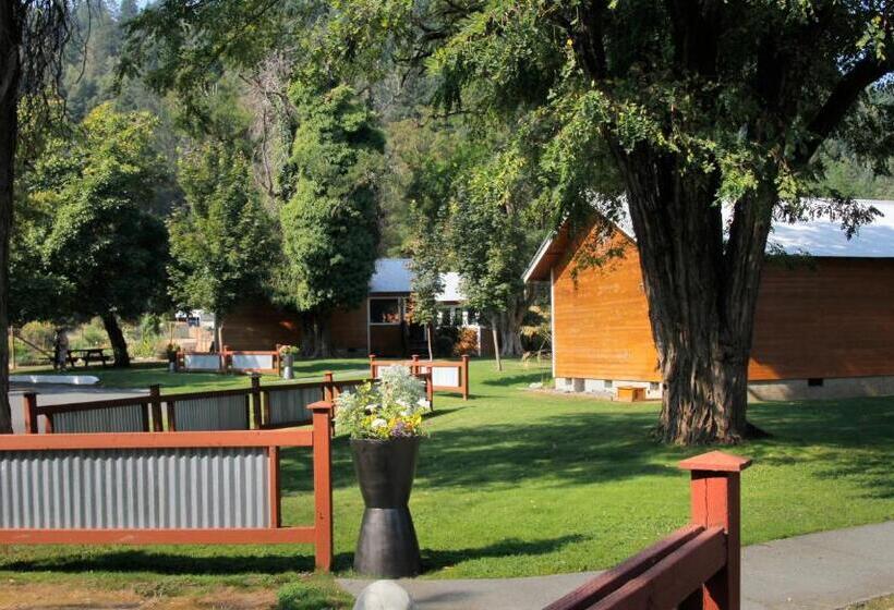 فندق Coho Cottages