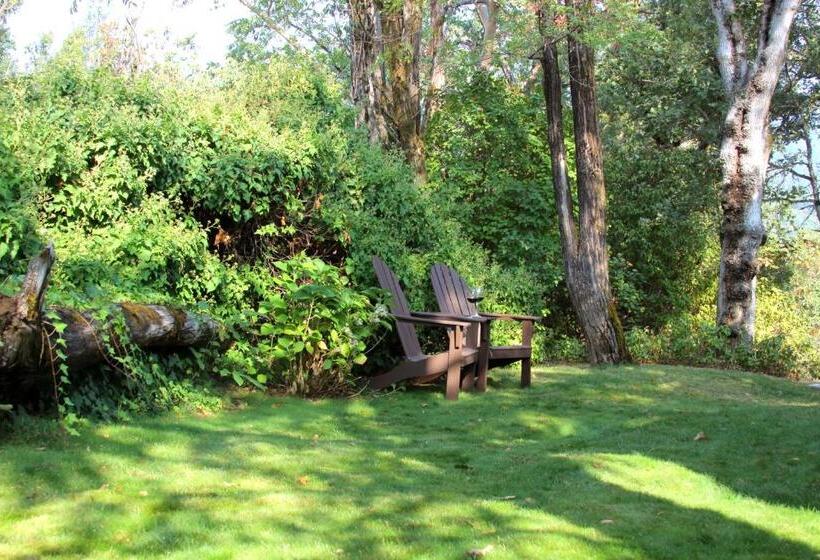 فندق Coho Cottages