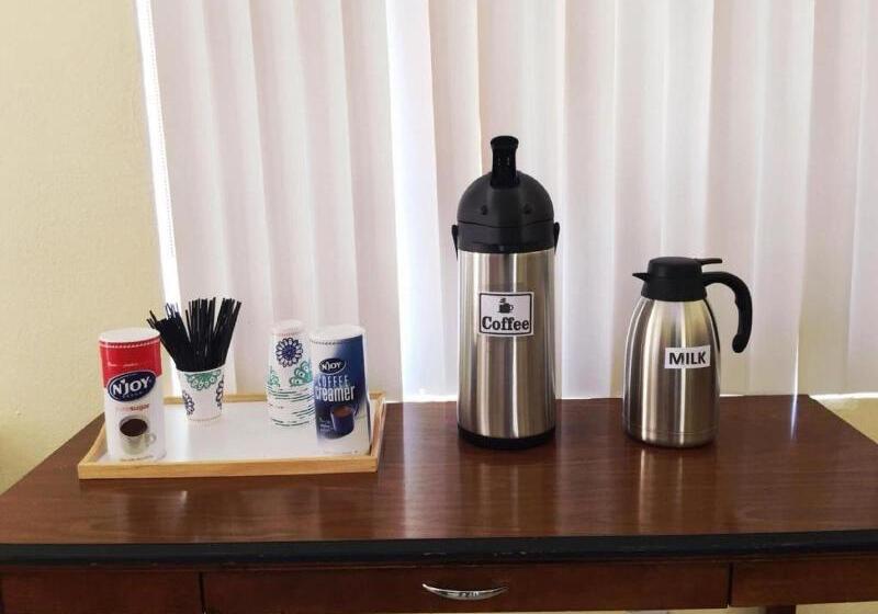 فندق Europa Inn & Suites