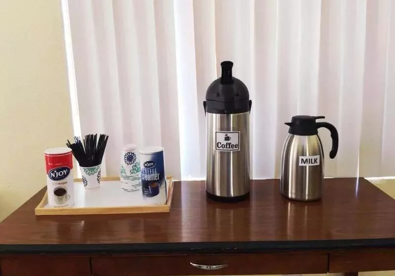 Hotelli Europa Inn & Suites