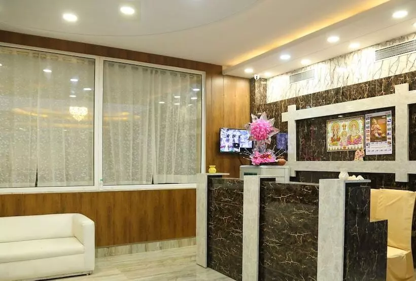 ホテル The Ravindram