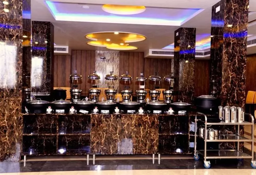 ホテル The Ravindram