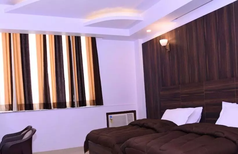 ホテル The Ravindram