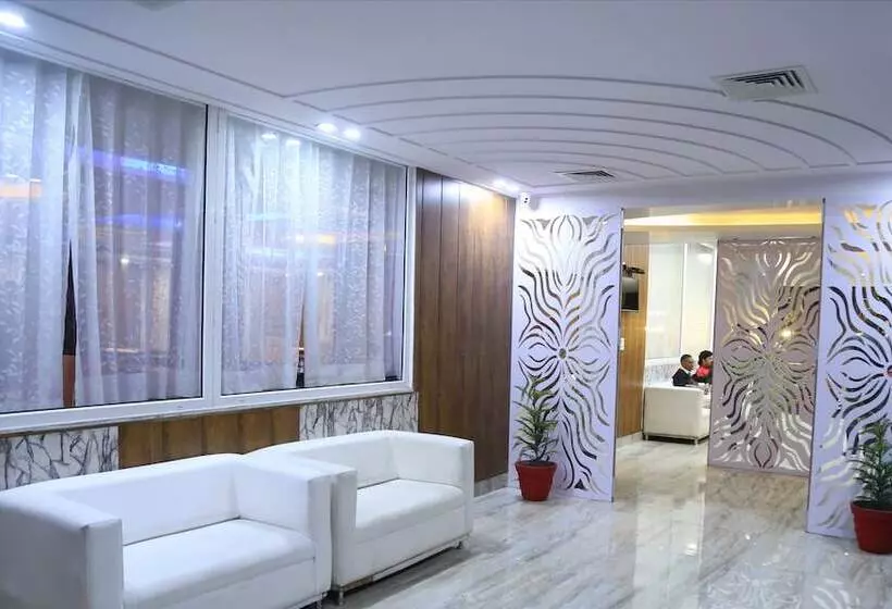 ホテル The Ravindram