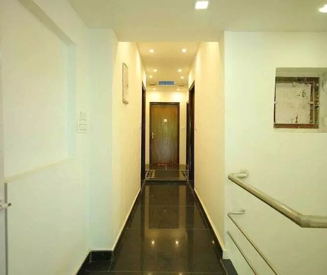 پانسیون Osaka Taj