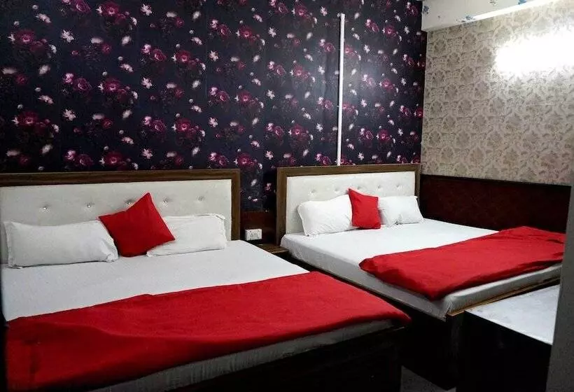 پانسیون Osaka Taj