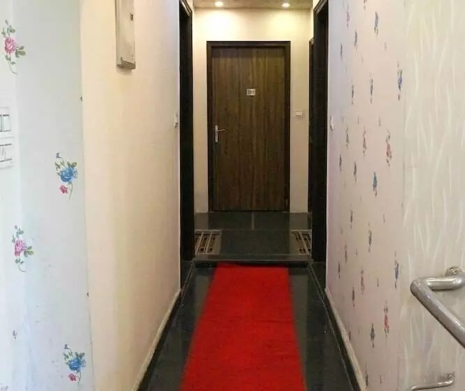 پانسیون Osaka Taj