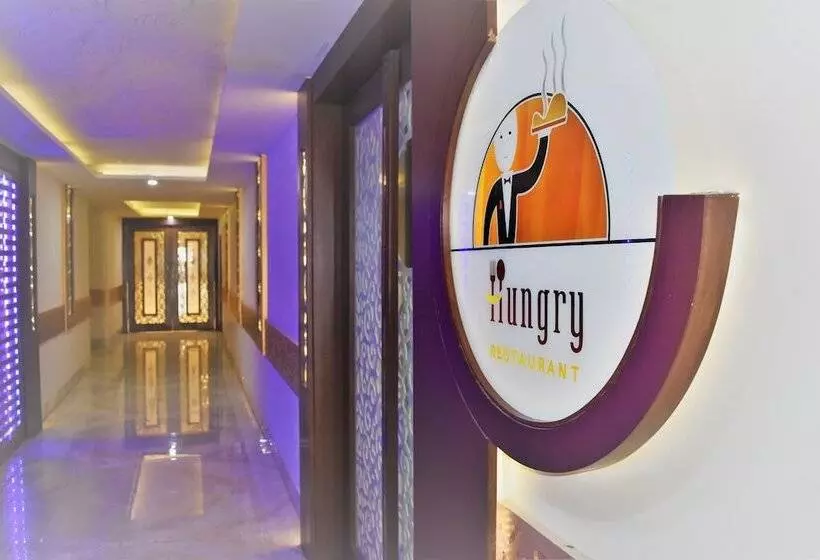 ホテル Ashish Continental