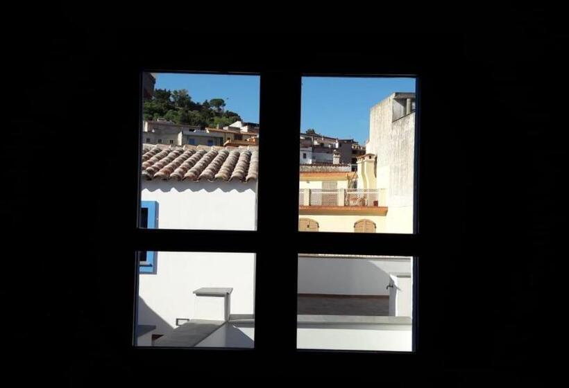 Отель Ghivine Albergo Diffuso