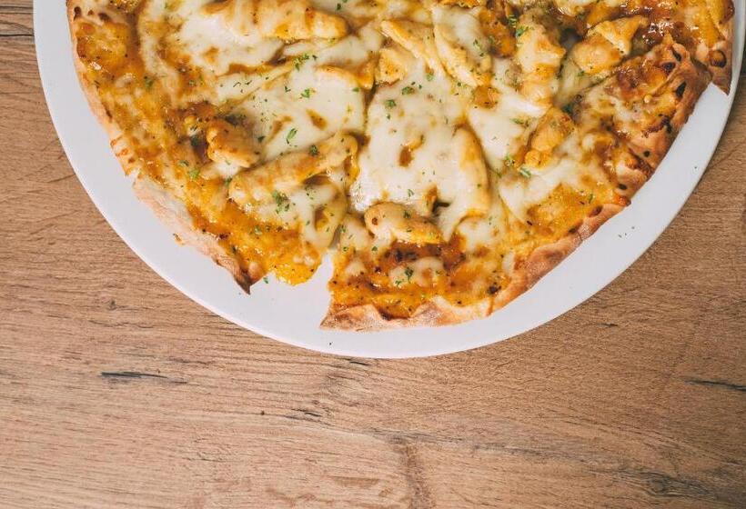 Пансион Herms Restaurant & Boutique