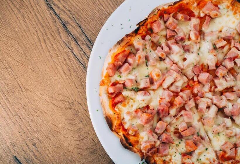 Пансион Herms Restaurant & Boutique