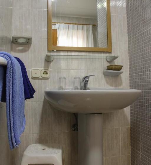 پانسیون Hostal Las Dunas