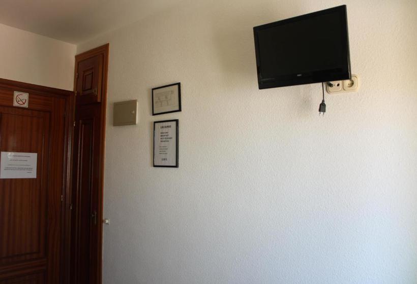 پانسیون Hostal Las Dunas