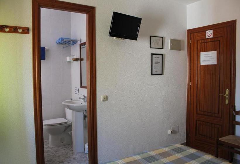 پانسیون Hostal Las Dunas