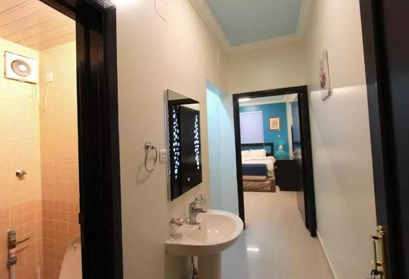 Al Qaswaa Furnished Apartements