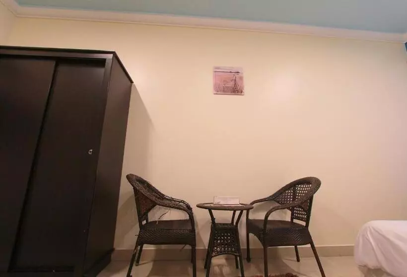 Al Qaswaa Furnished Apartements