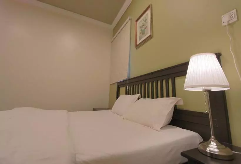Al Qaswaa Furnished Apartements