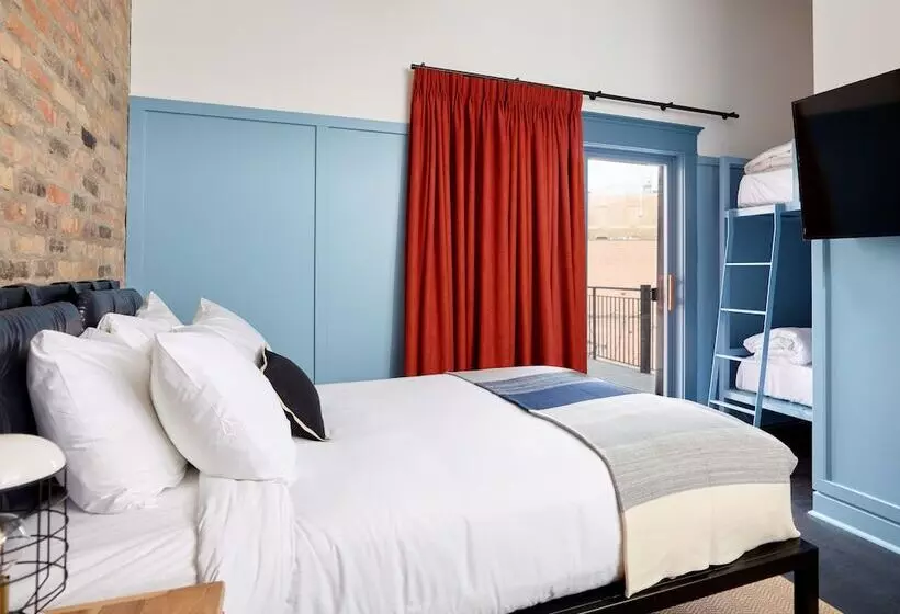 The Chicago Hotel Collection Wrigleyville