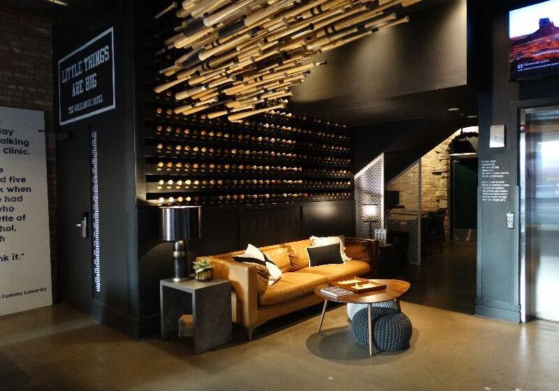 The Chicago Hotel Collection Wrigleyville
