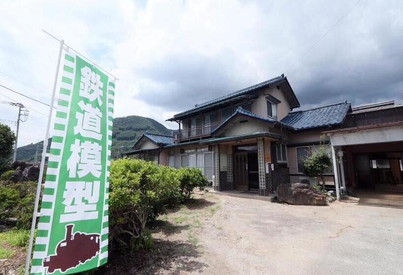 Pensão Tetsu No Ya Guesthouse For Railfans