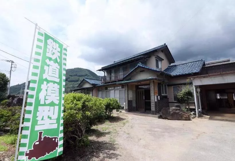 پانسیون Tetsu No Ya Guesthouse For Railfans