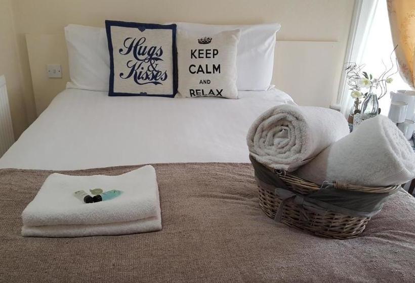 Majatalo The Clarence