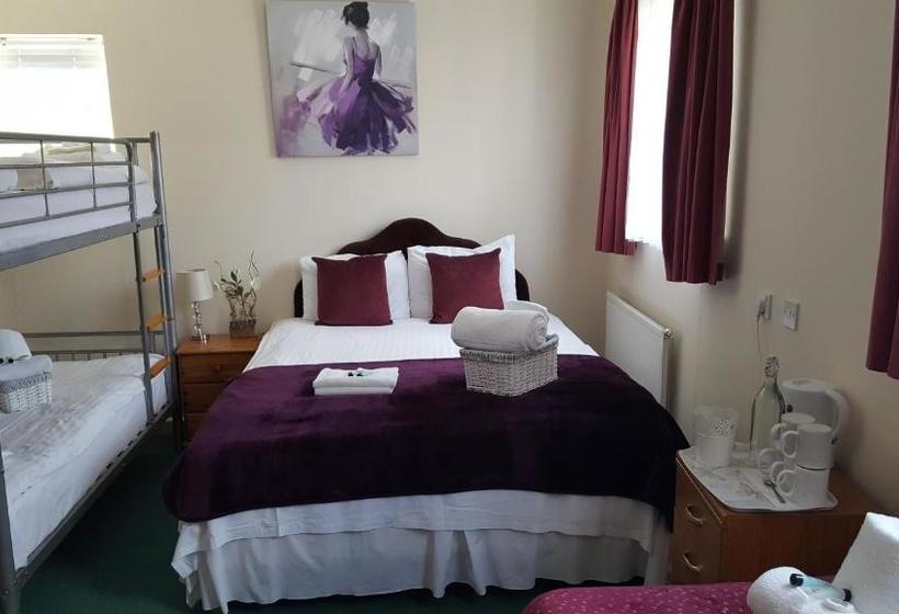 Majatalo The Clarence