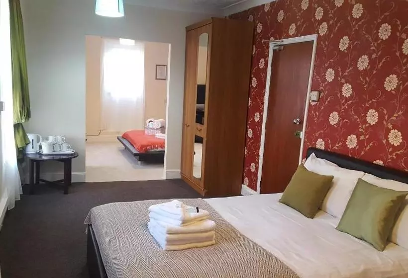 ペンション The Clarence