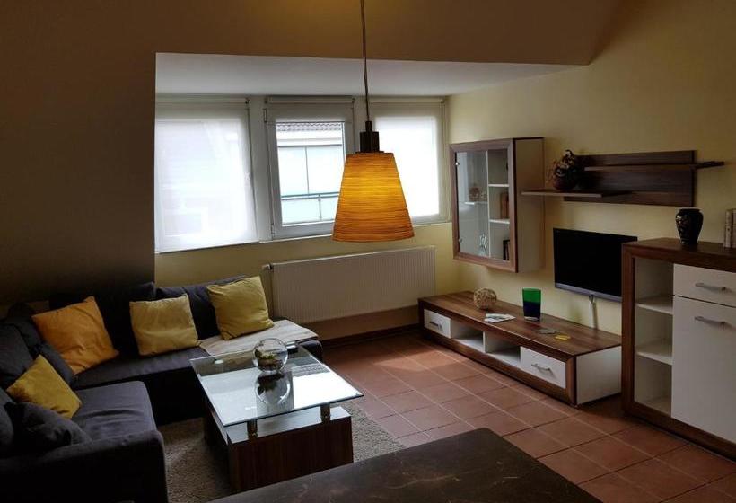 Отель Saint Denis Krefeld City