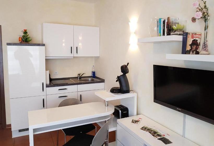 Отель Saint Denis Krefeld City